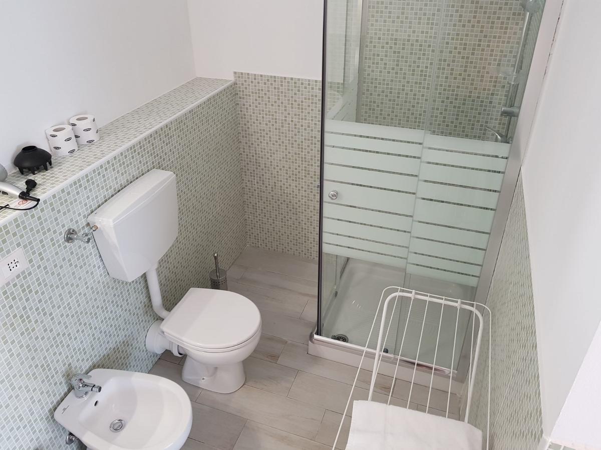 Duna Camere Con Bagno Lido Adriano Buitenkant foto